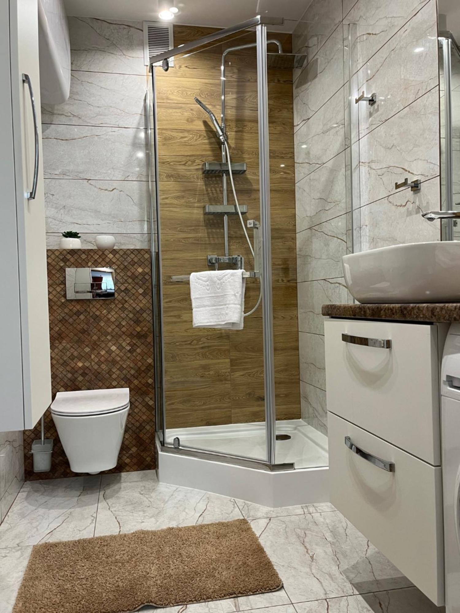 קרקוב St. Cross Apartment מראה חיצוני תמונה