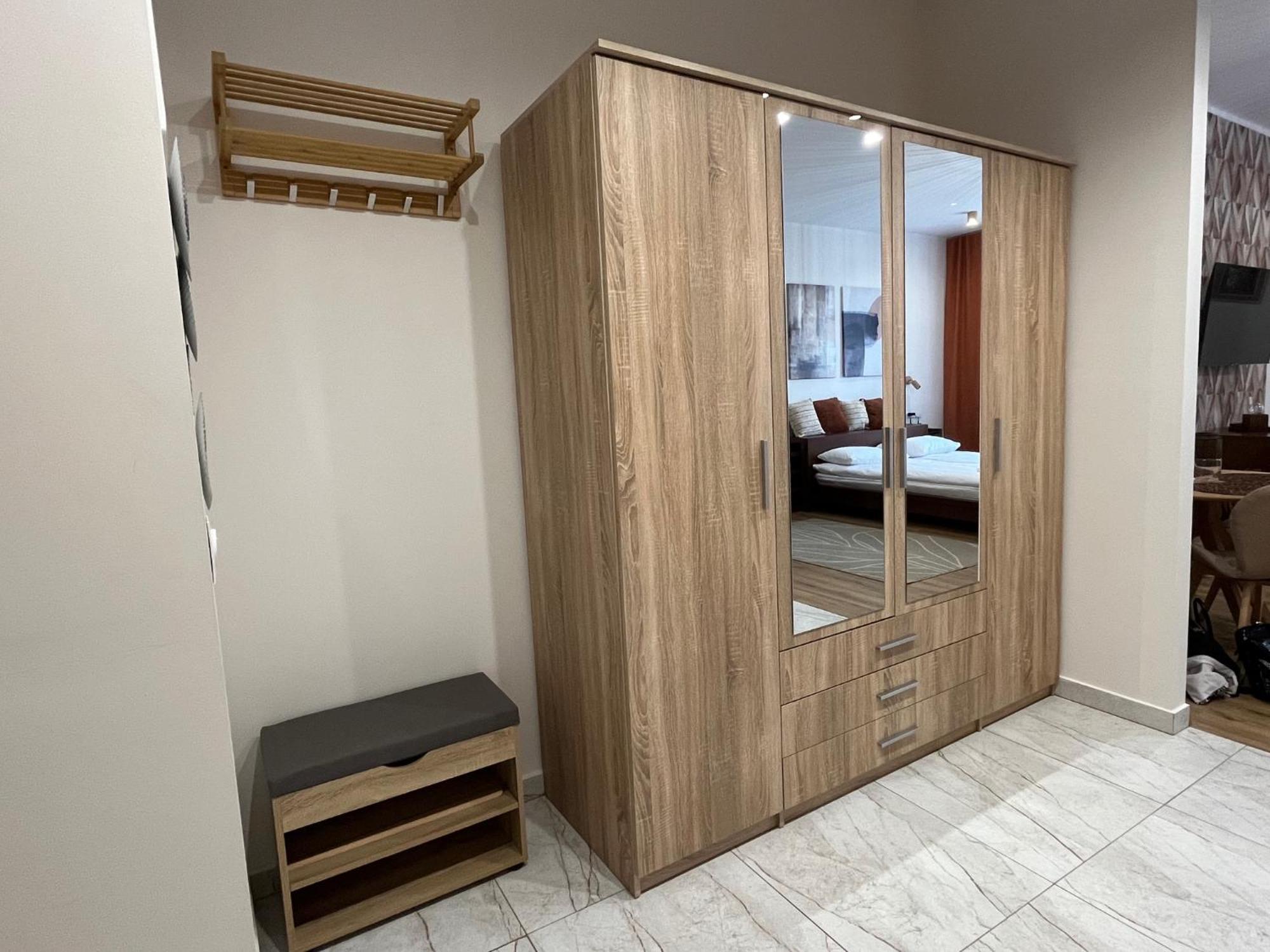 קרקוב St. Cross Apartment מראה חיצוני תמונה